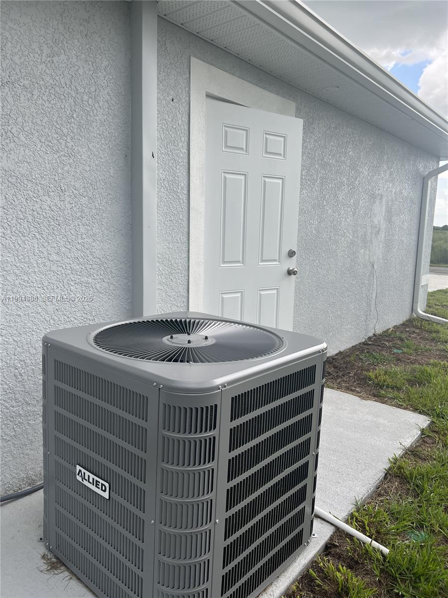 634 Royce Rd La Belle, FL 33935