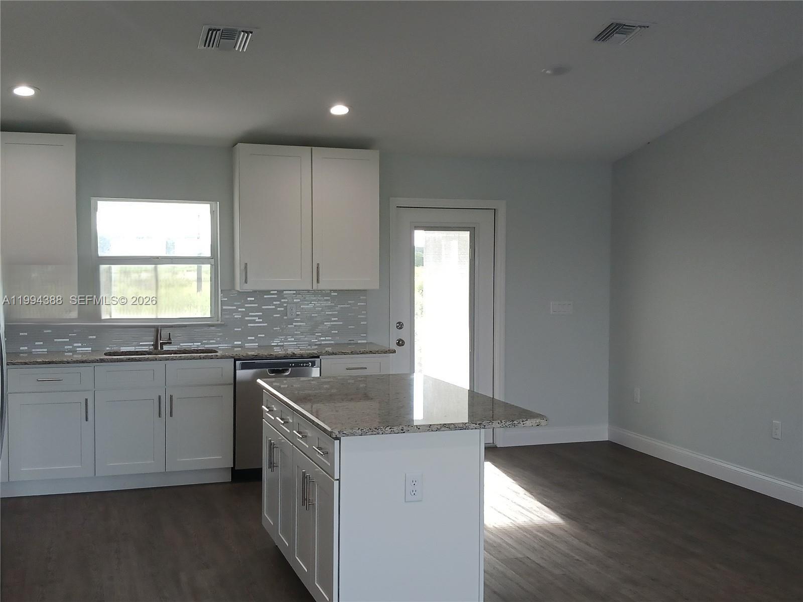 634 Royce Rd La Belle, FL 33935