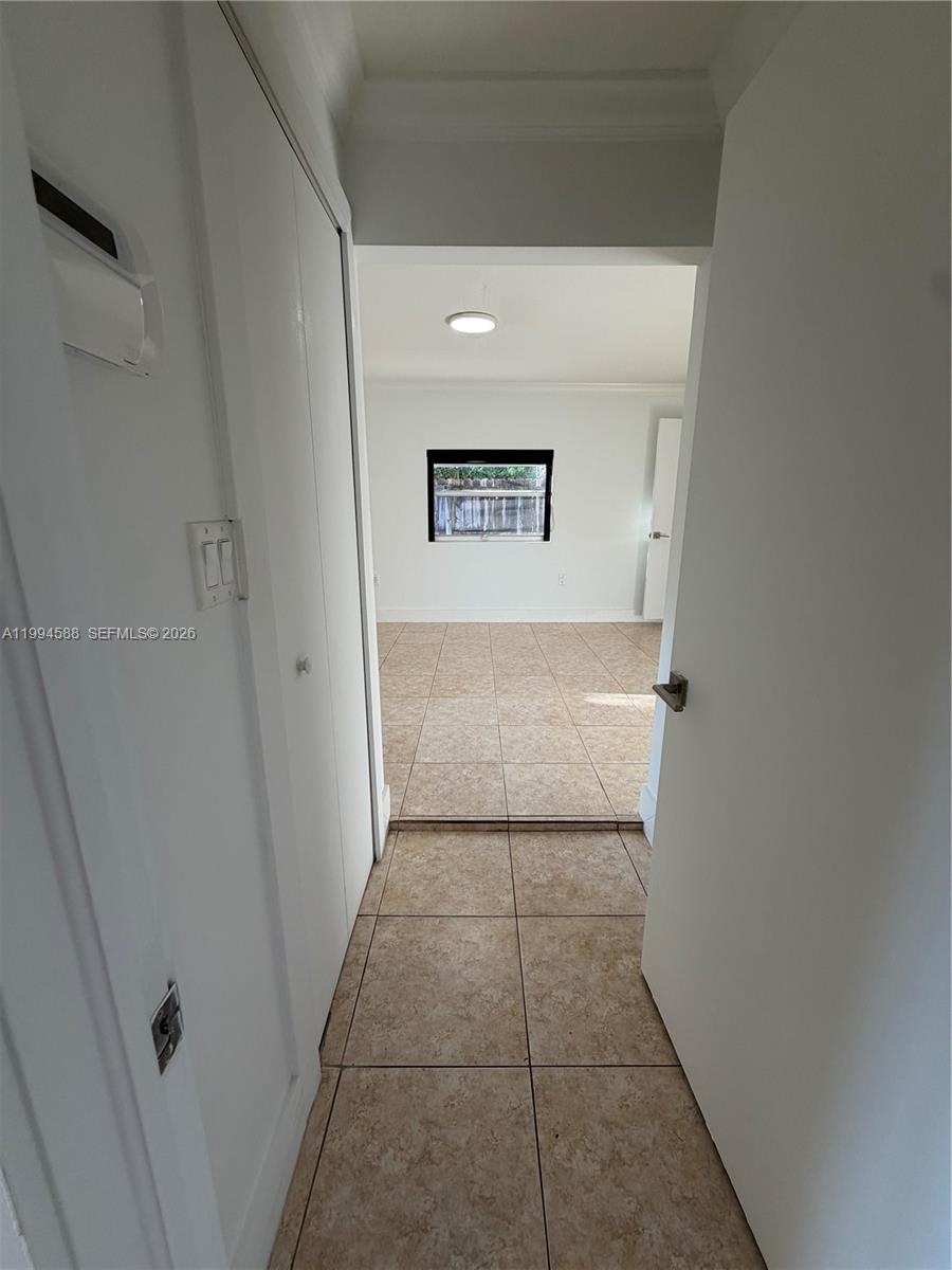 3373 SW 29th Ter Miami, FL 33133