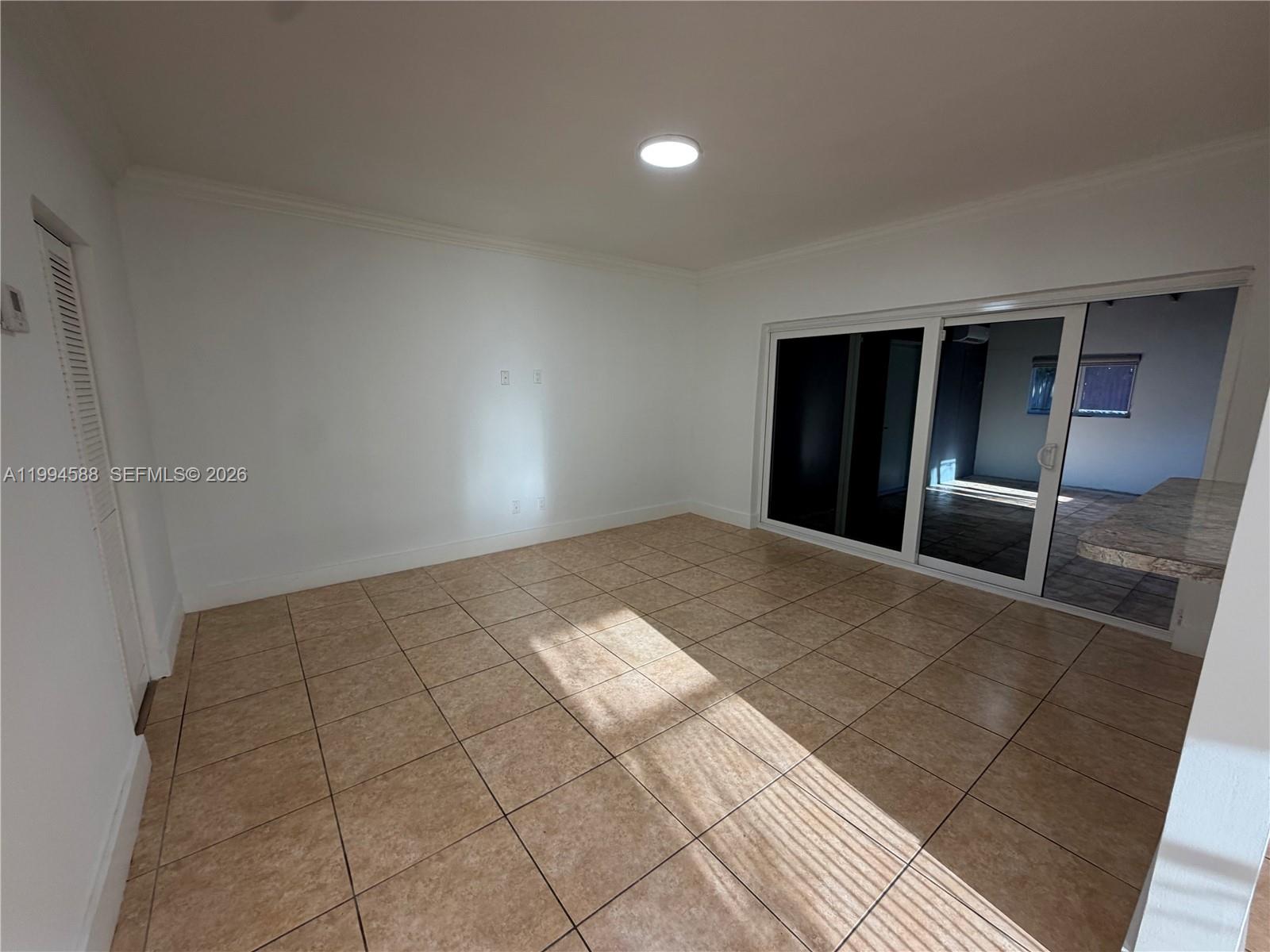 3373 SW 29th Ter Miami, FL 33133