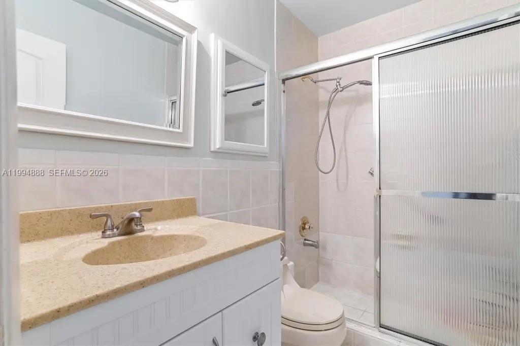 15600 NE 6th Ave #26B Miami, FL 33162