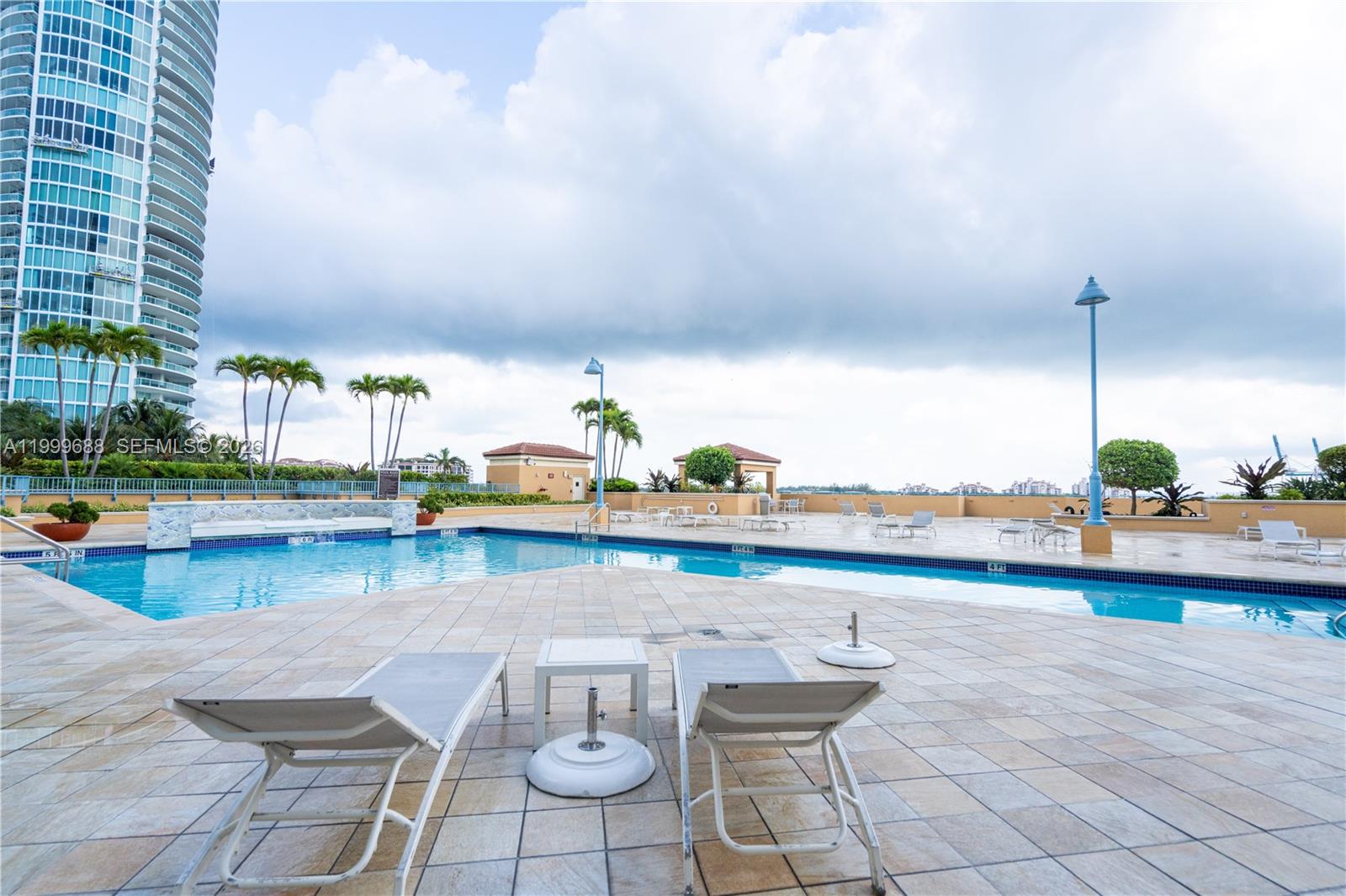 90 Alton Rd #2807 Miami Beach, FL 33139