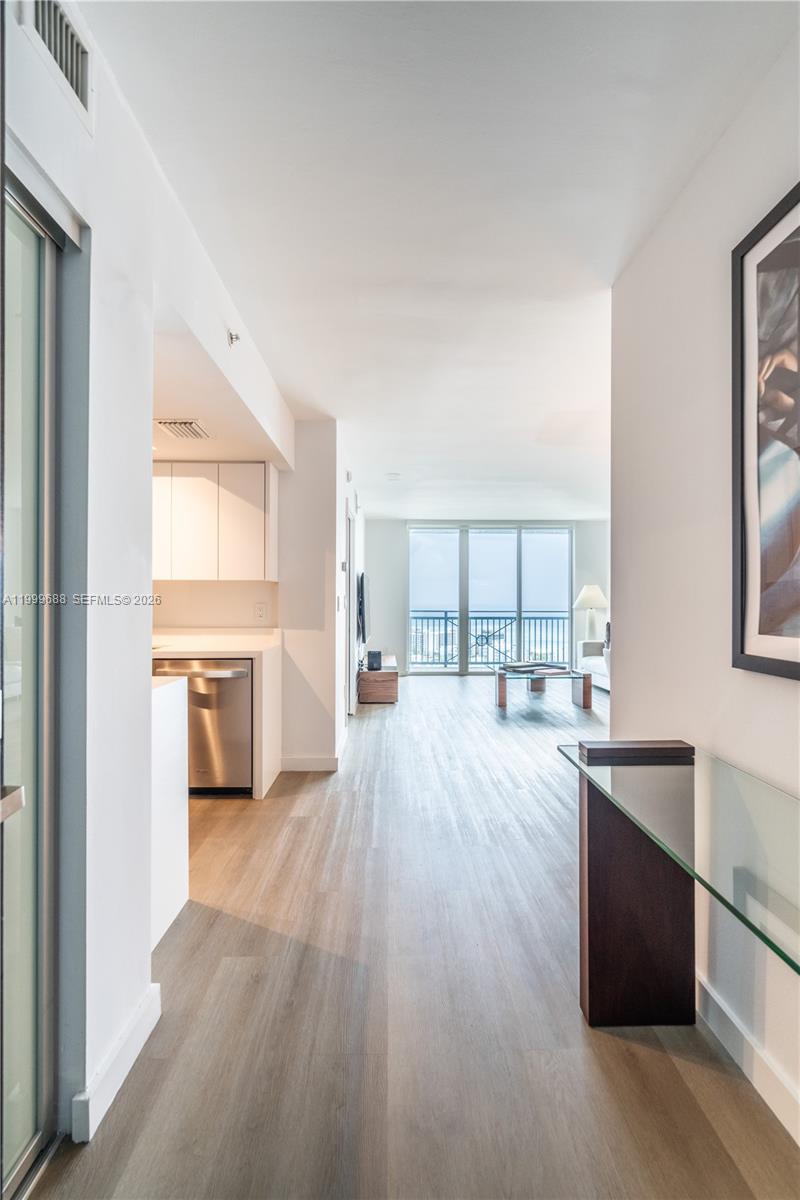 90 Alton Rd #2807 Miami Beach, FL 33139