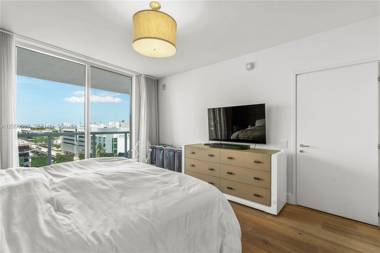 450 Alton Rd #806 Miami Beach, FL 33139