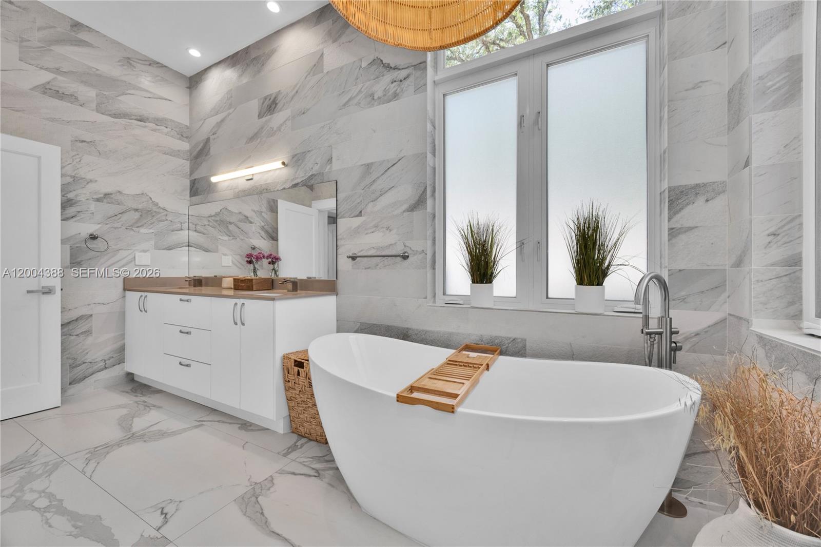 918 Santiago St Coral Gables, FL 33134