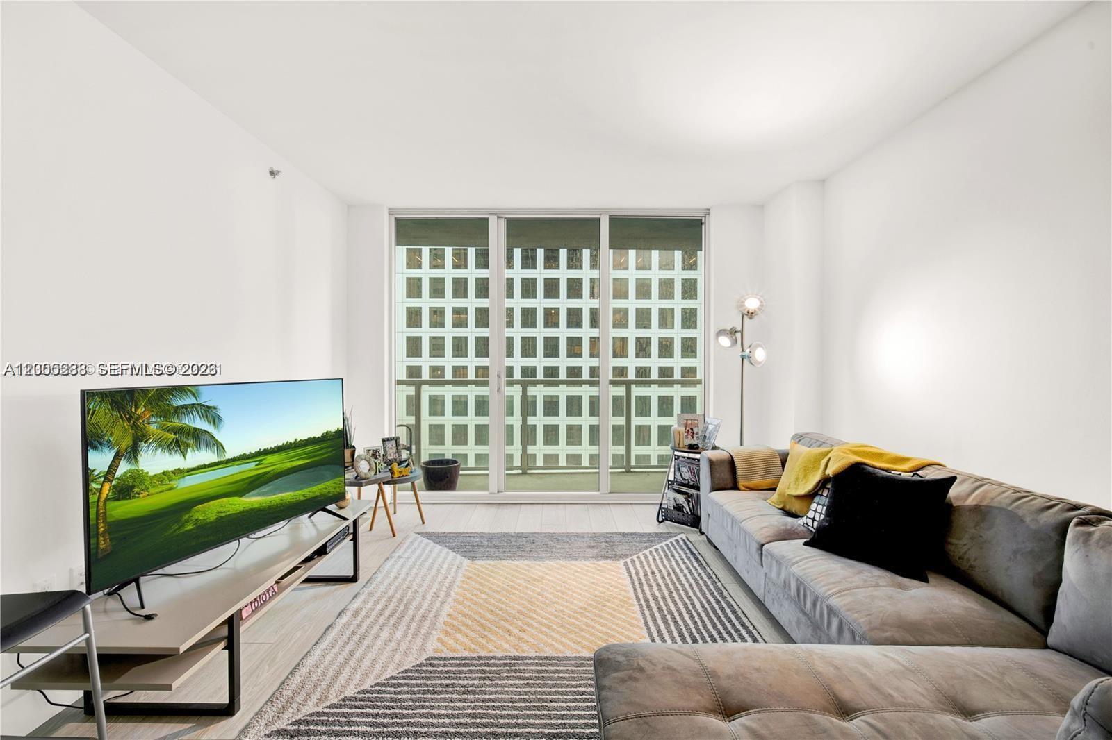 image 500 Brickell East12