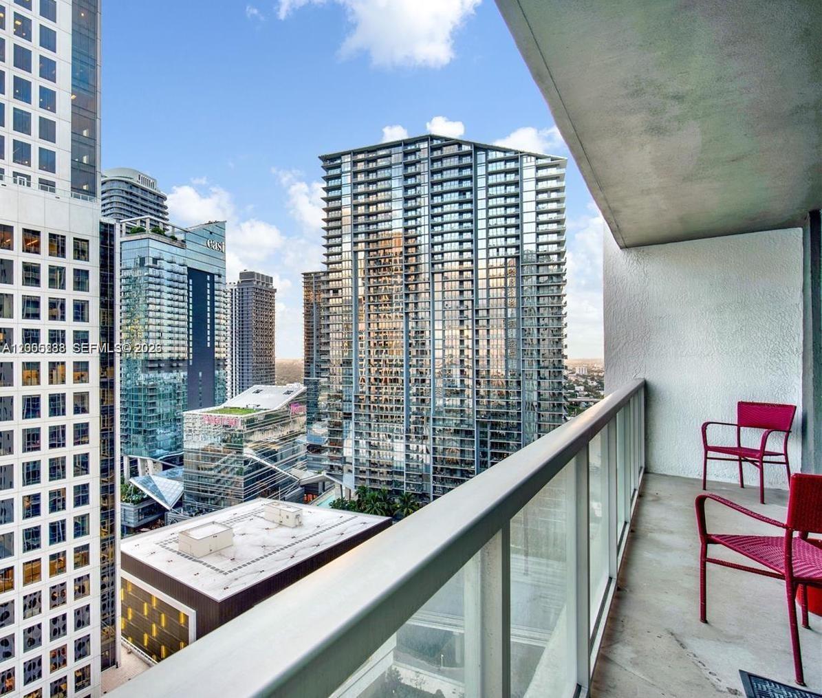 image 500 Brickell East2