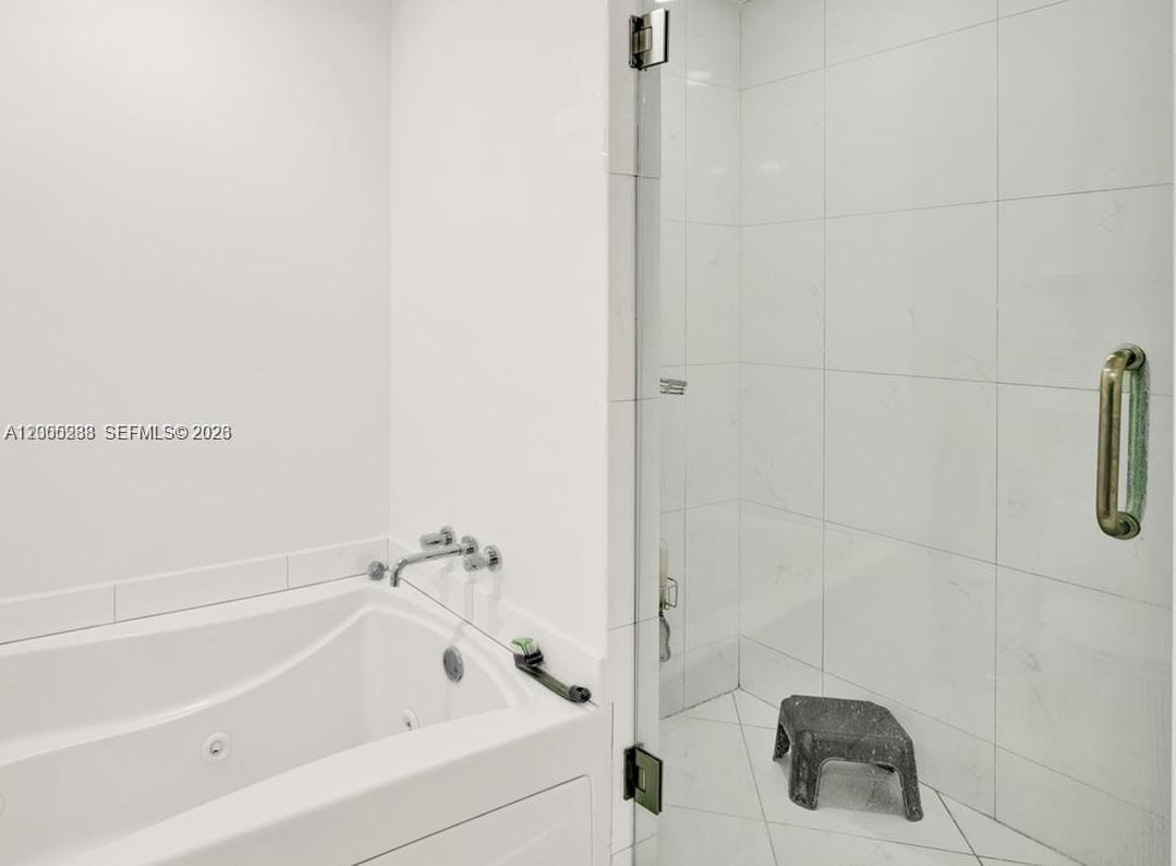 image 500 Brickell East7