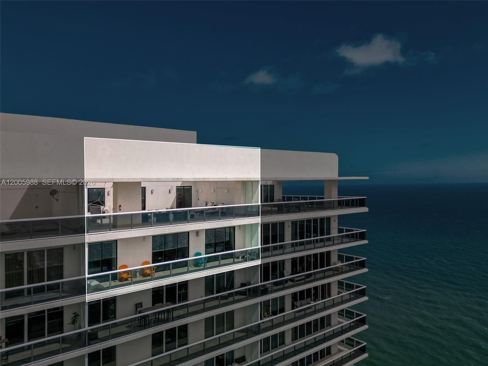 image Beach Club 220