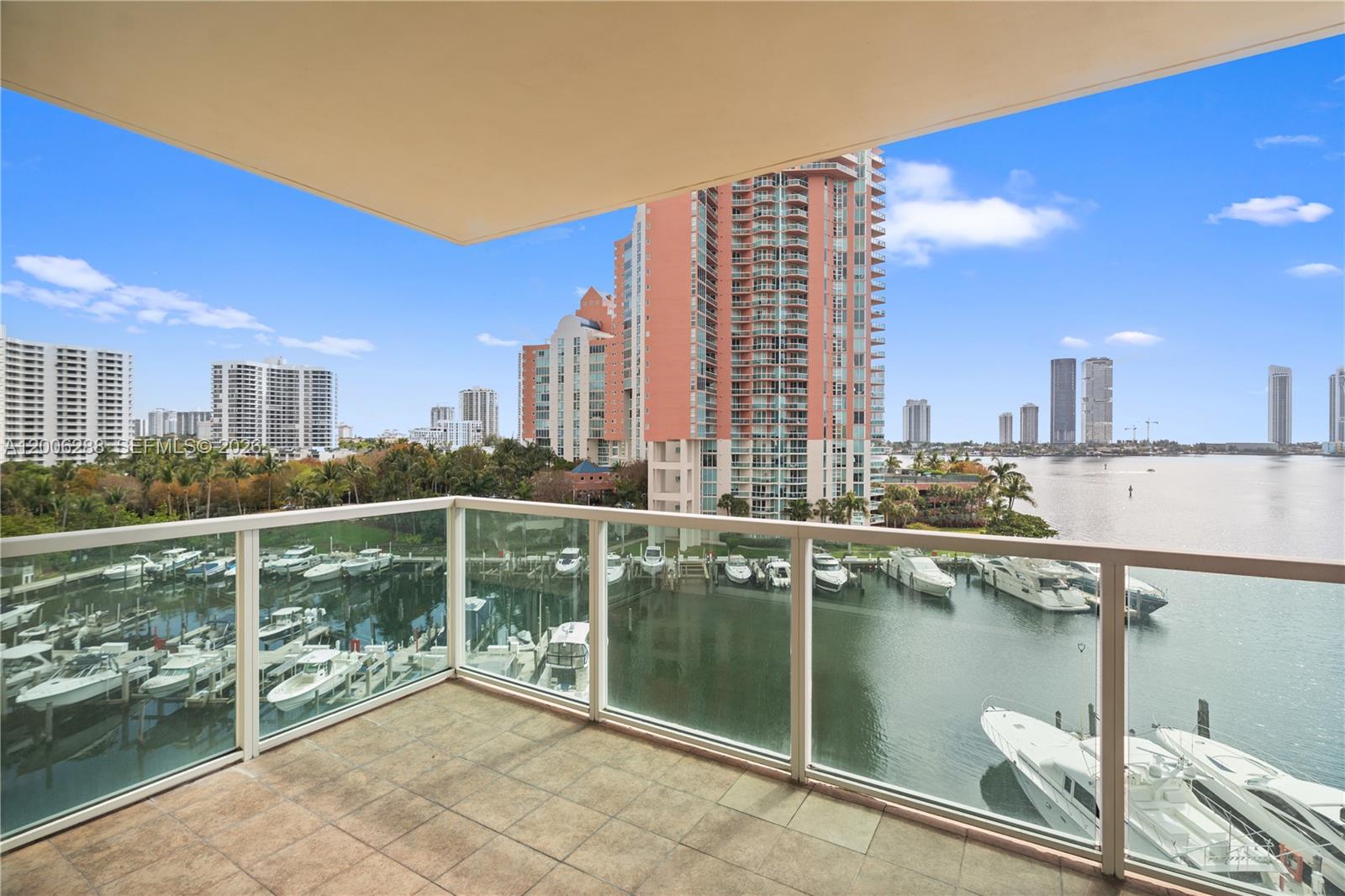 image Aventura Marina 211
