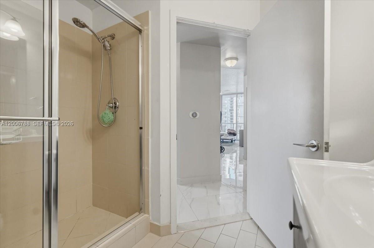 image Axis on Brickell North14