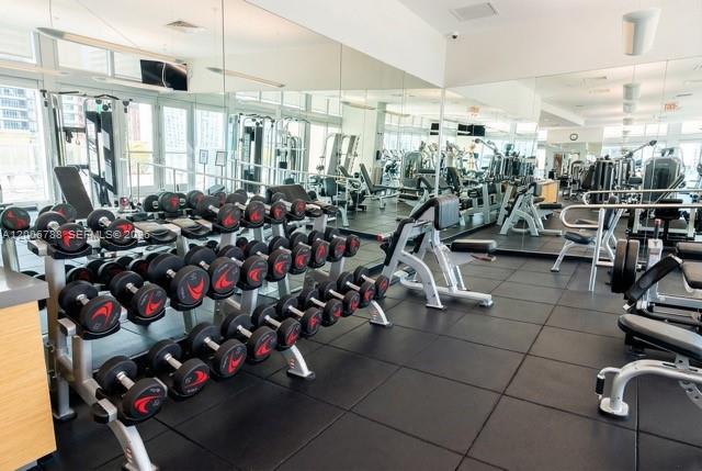 image Axis on Brickell North28