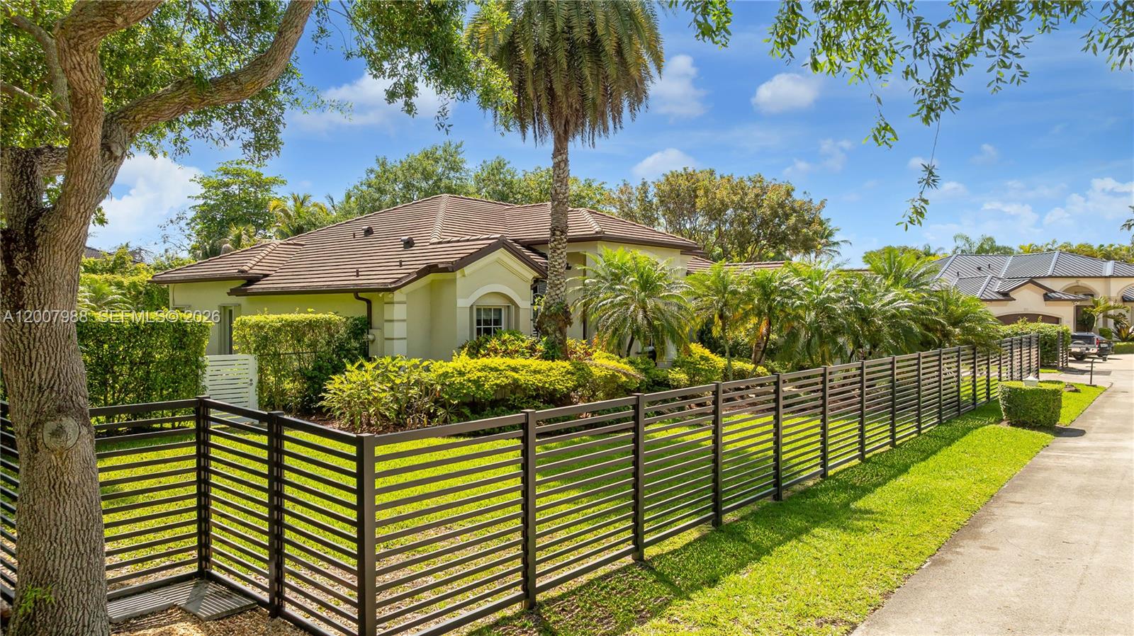 14831 SW 95th Ct Miami, FL 33176