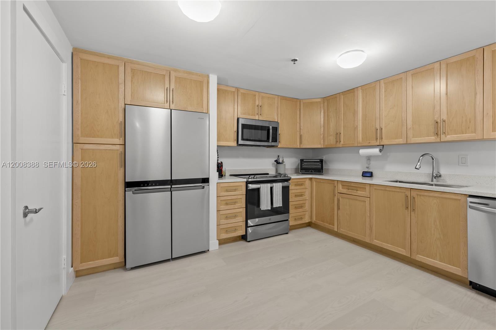 201 S Crandon Blvd #143 Key Biscayne, FL 33149