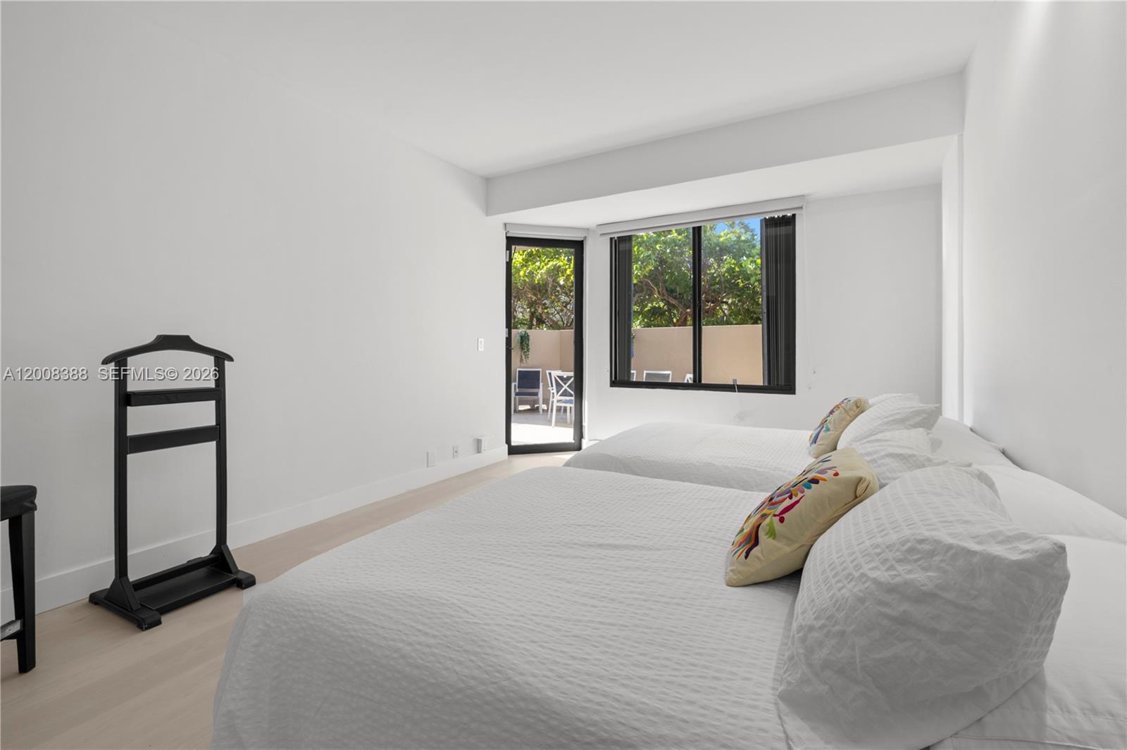 201 S Crandon Blvd #143 Key Biscayne, FL 33149