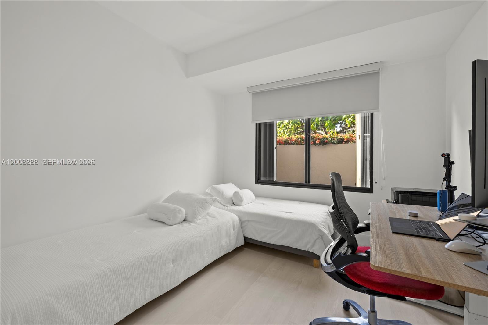 201 S Crandon Blvd #143 Key Biscayne, FL 33149