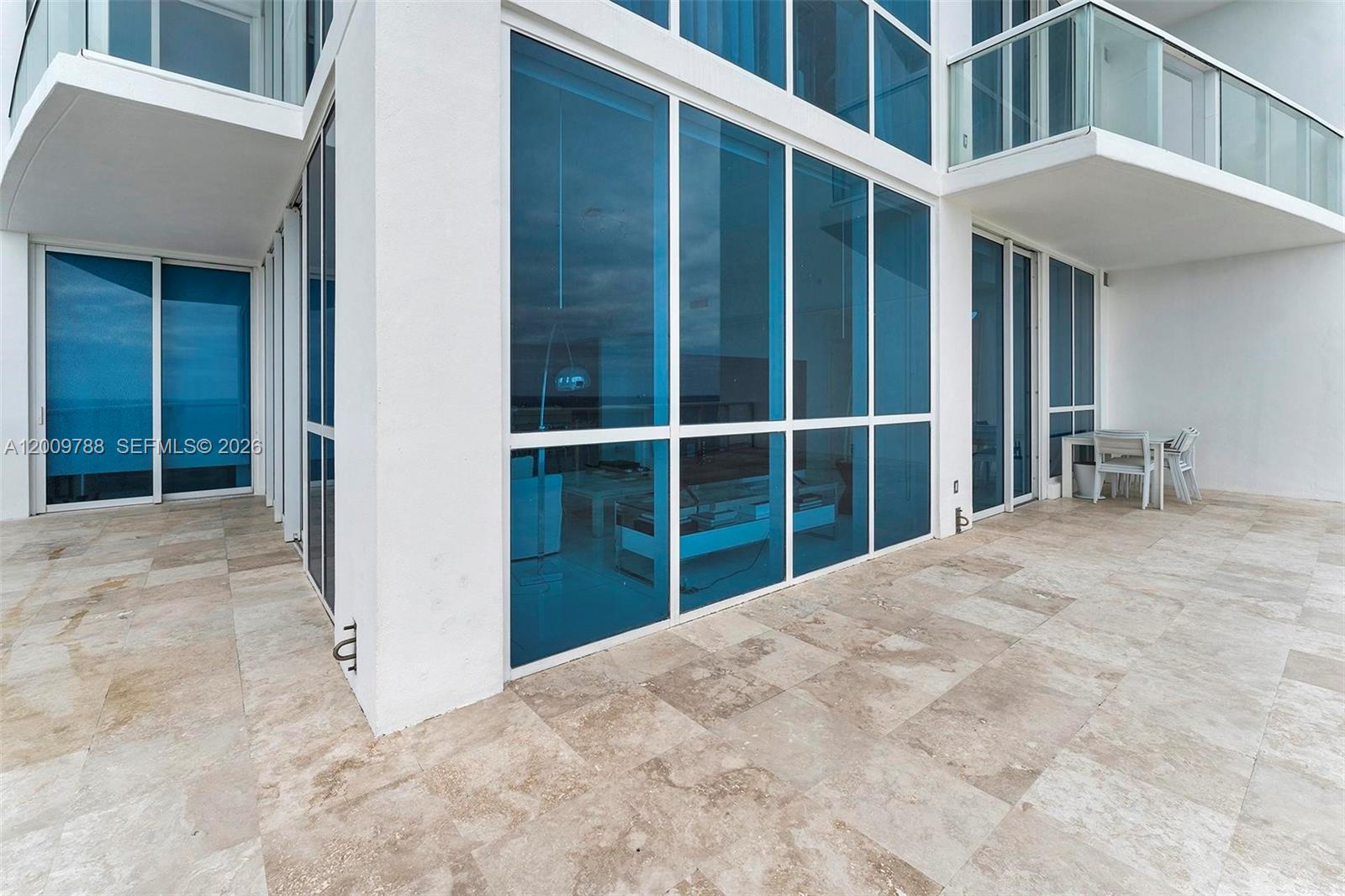 50 S Pointe Dr #2102 Miami Beach, FL 33139