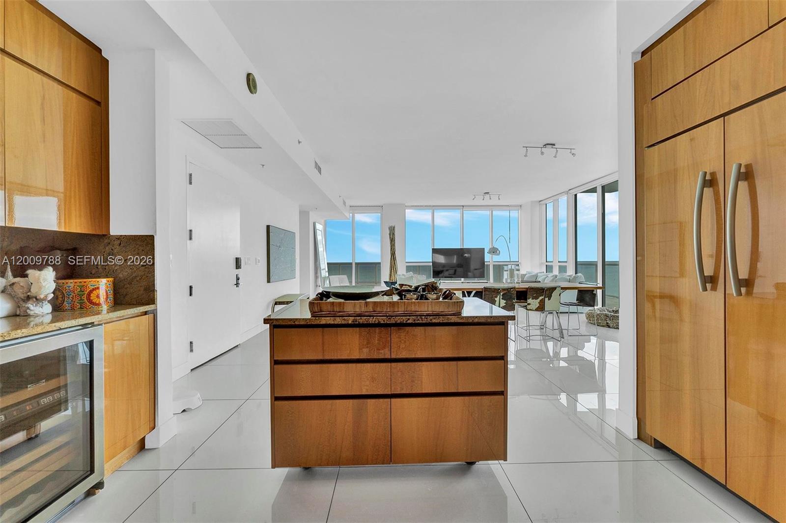 50 S Pointe Dr #2102 Miami Beach, FL 33139