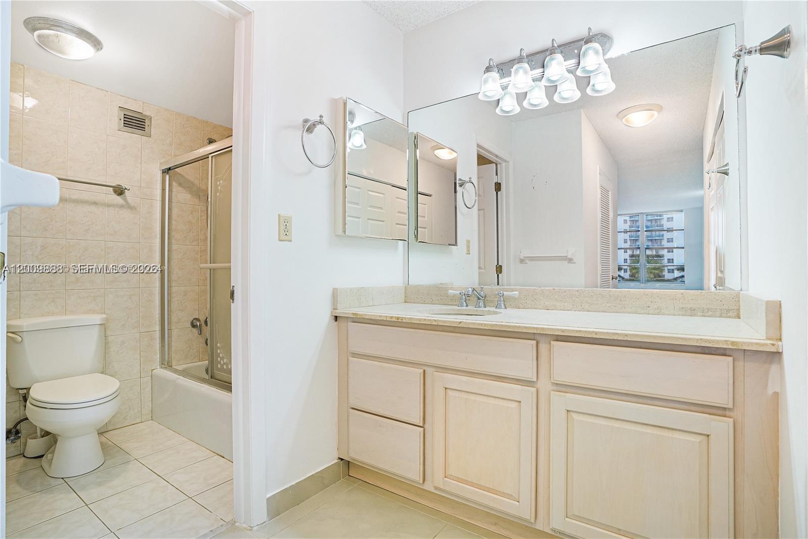 3800 S Ocean Dr #414 Hollywood, FL 33019