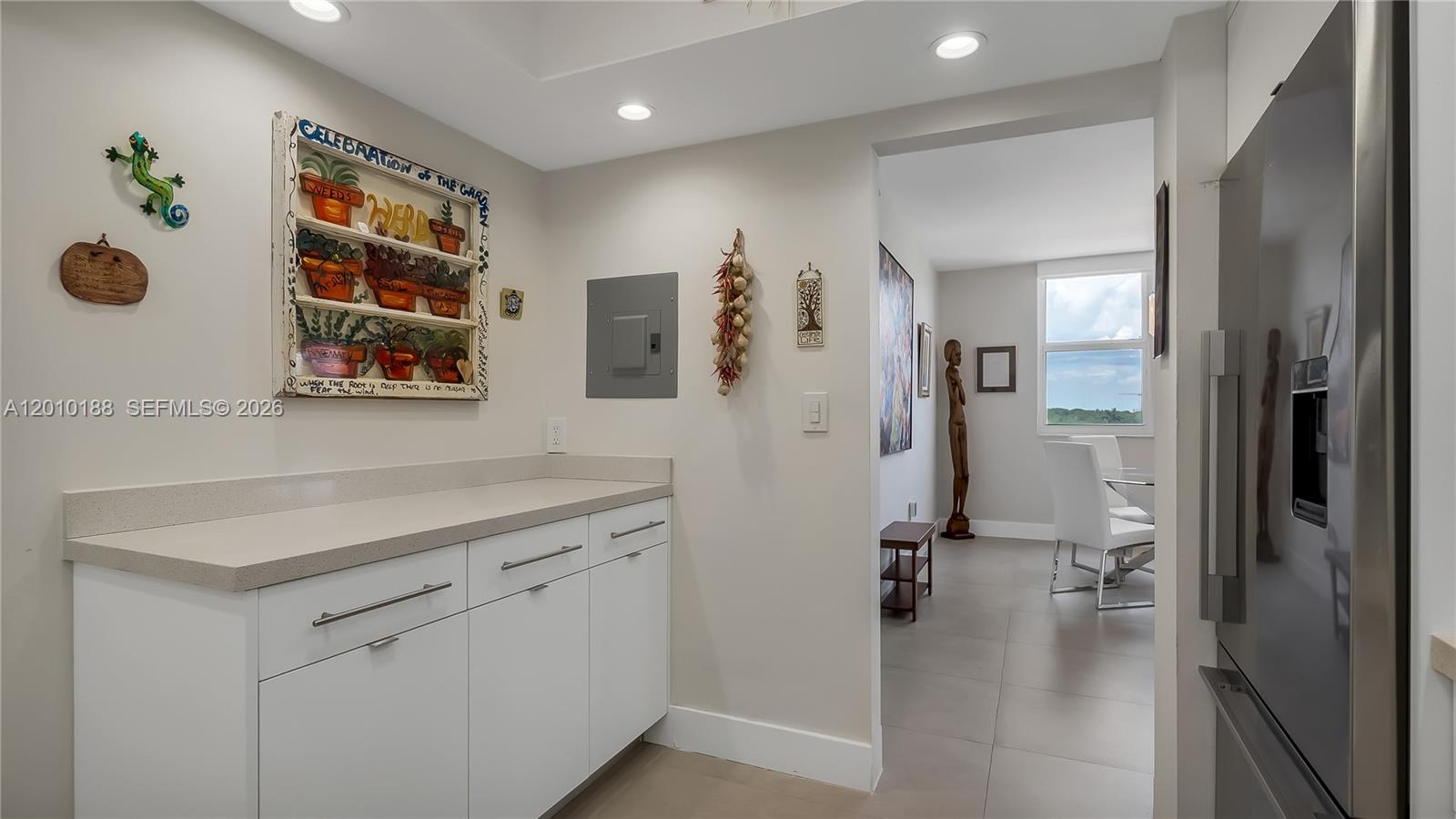 image Arlen House Condo7