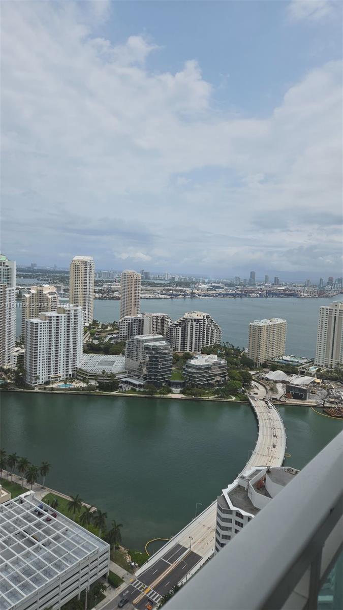 image The Plaza on Brickell East2