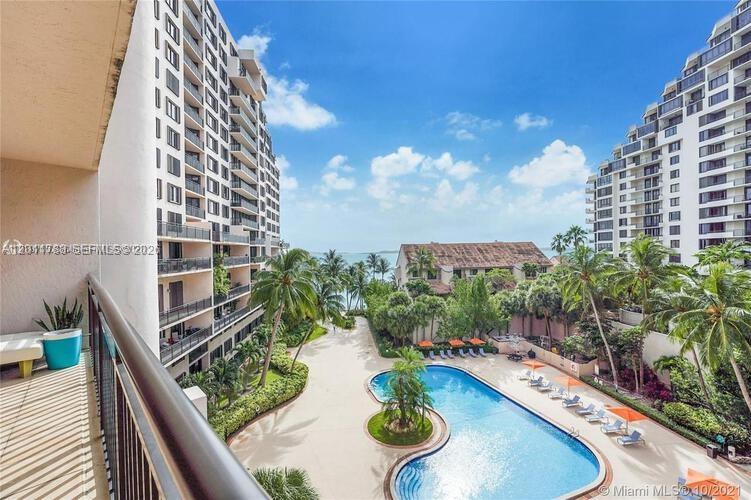 image Brickell Key Two8