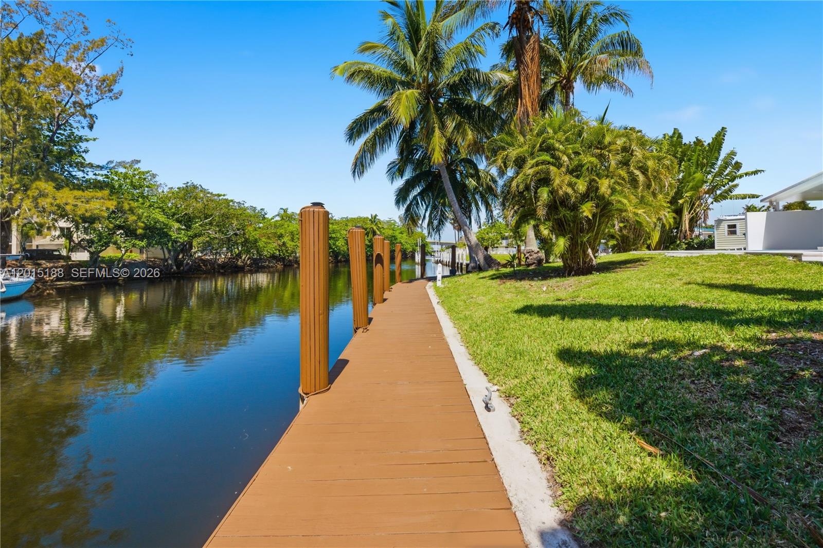 2637 Sugarloaf Ln Fort Lauderdale, FL 33312