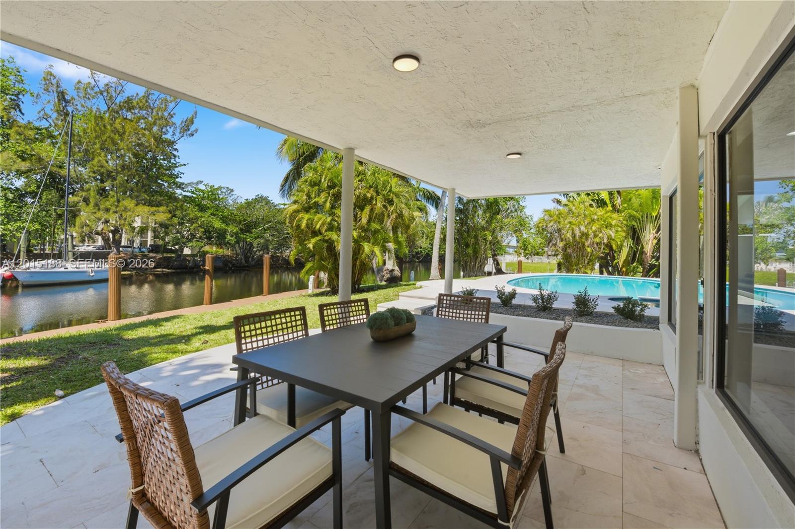 2637 Sugarloaf Ln Fort Lauderdale, FL 33312