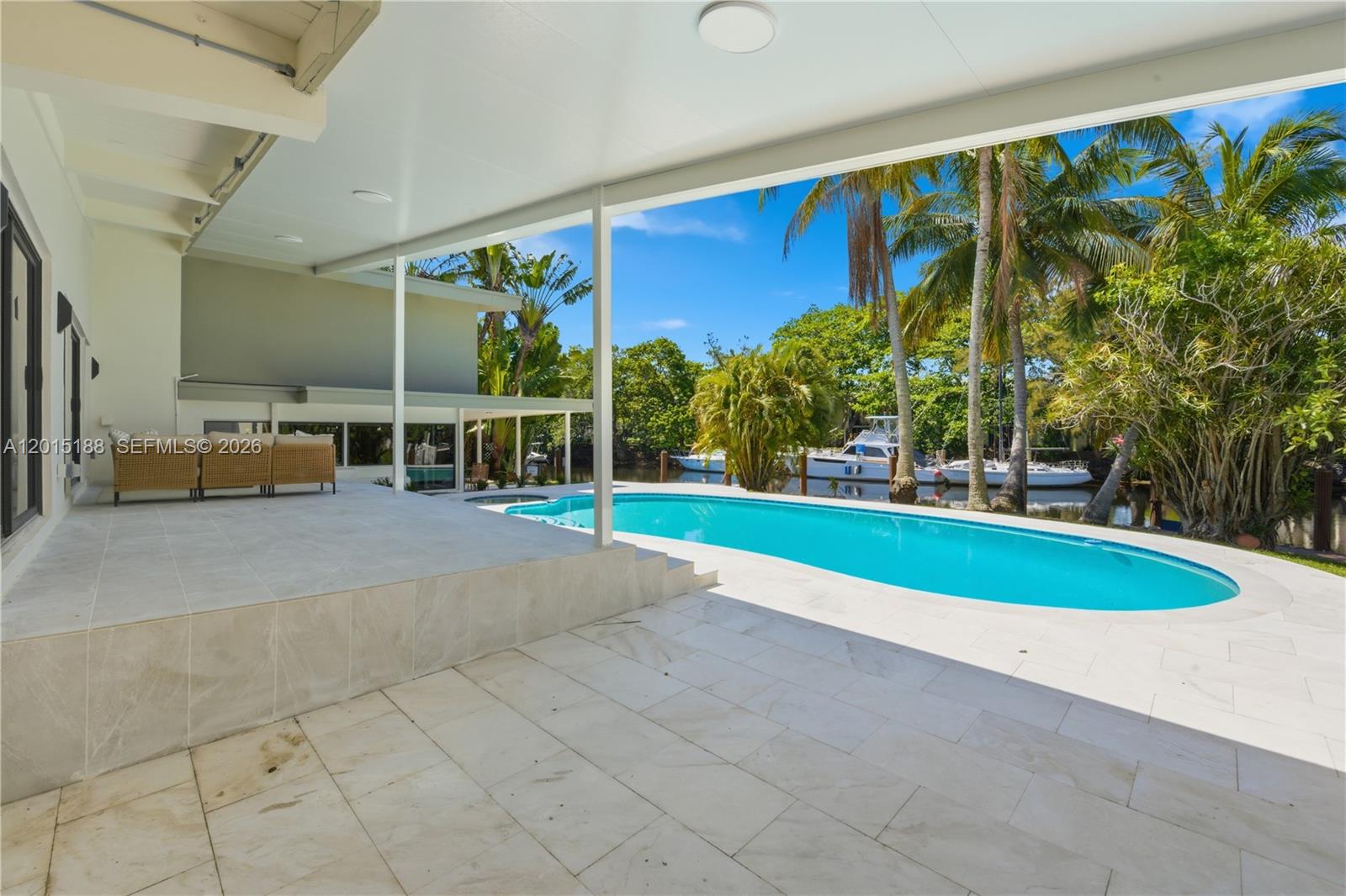 2637 Sugarloaf Ln Fort Lauderdale, FL 33312