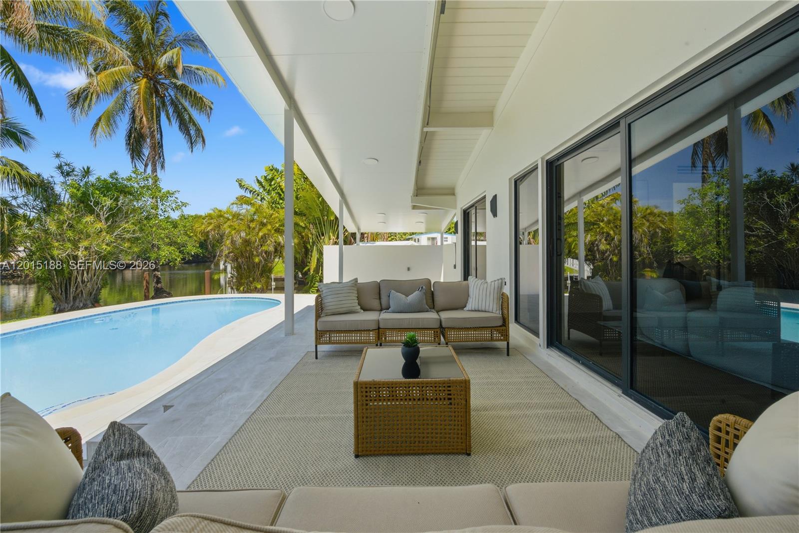 2637 Sugarloaf Ln Fort Lauderdale, FL 33312