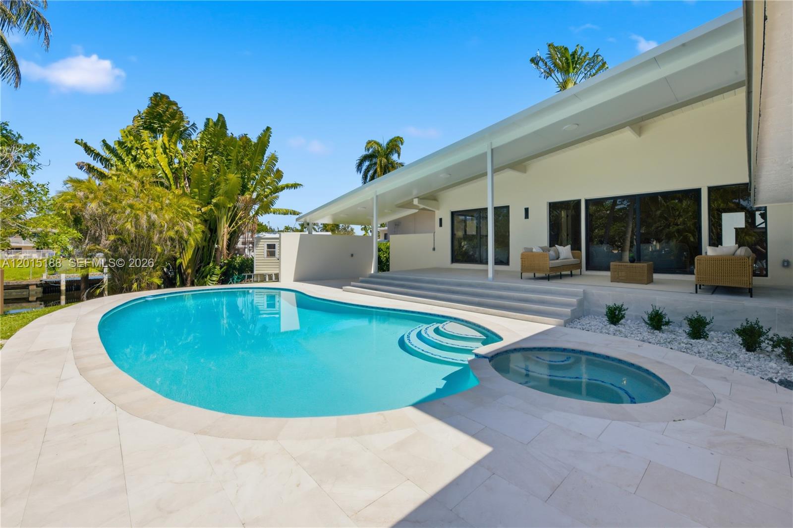 2637 Sugarloaf Ln Fort Lauderdale, FL 33312