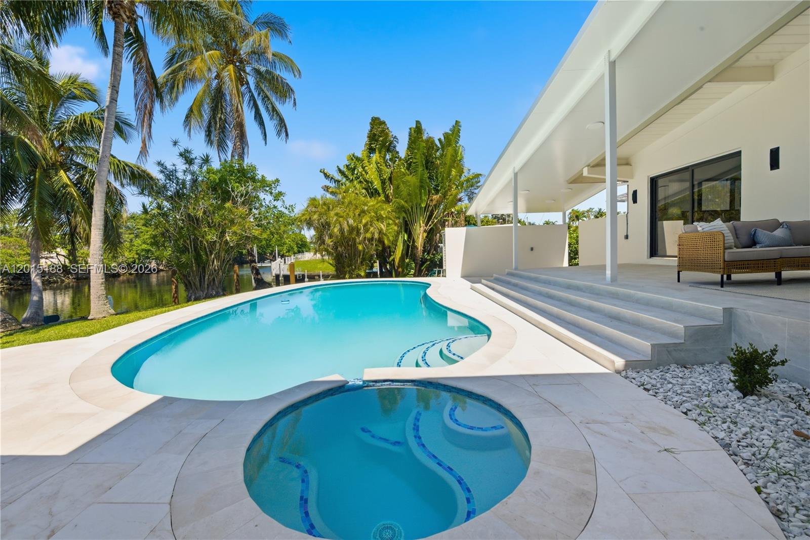 2637 Sugarloaf Ln Fort Lauderdale, FL 33312