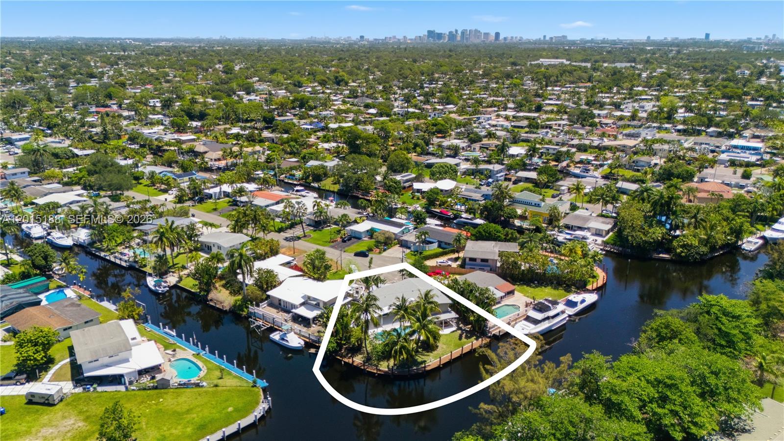 2637 Sugarloaf Ln Fort Lauderdale, FL 33312