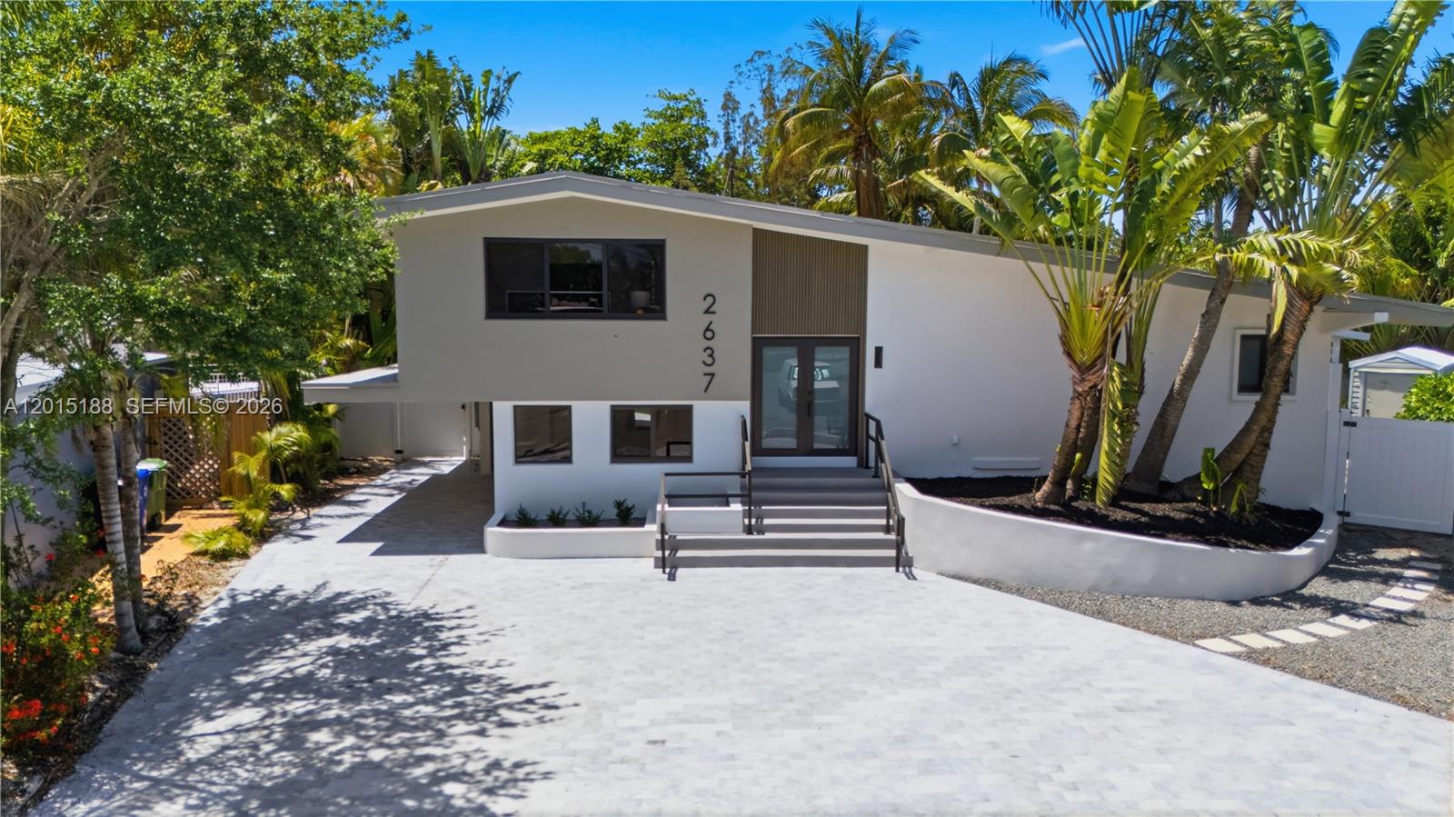 2637 Sugarloaf Ln Fort Lauderdale, FL 33312