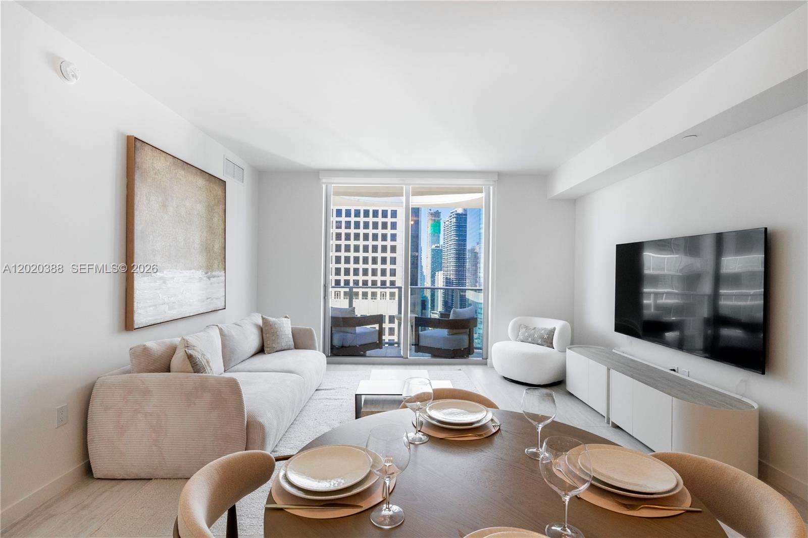 77 SE 5th St #3914