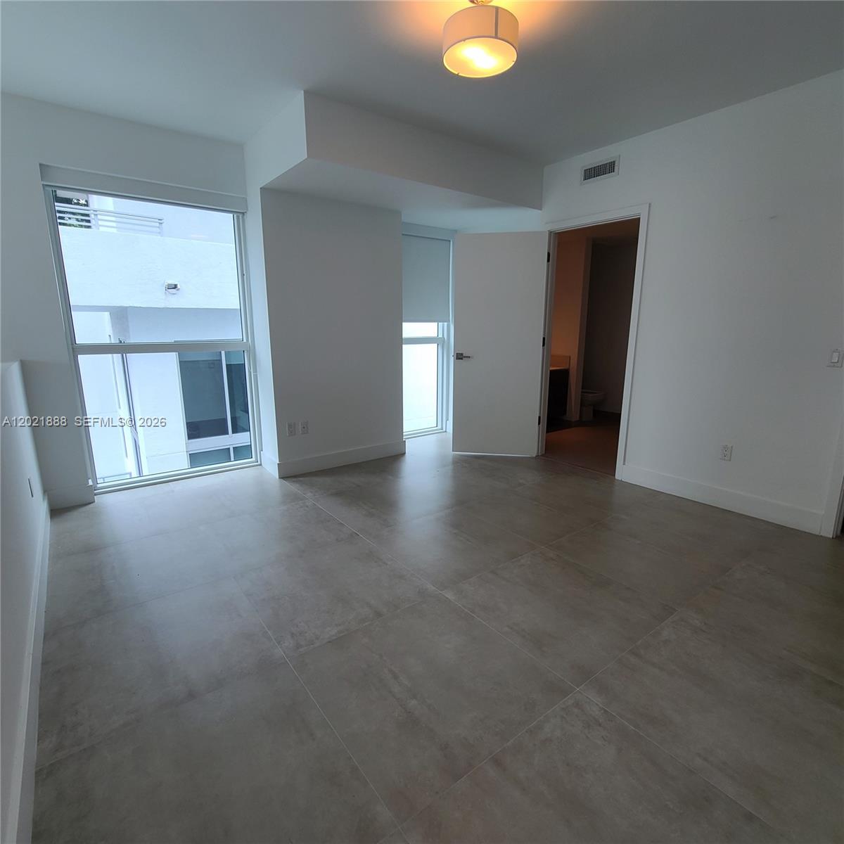 image The Bond On Brickell13
