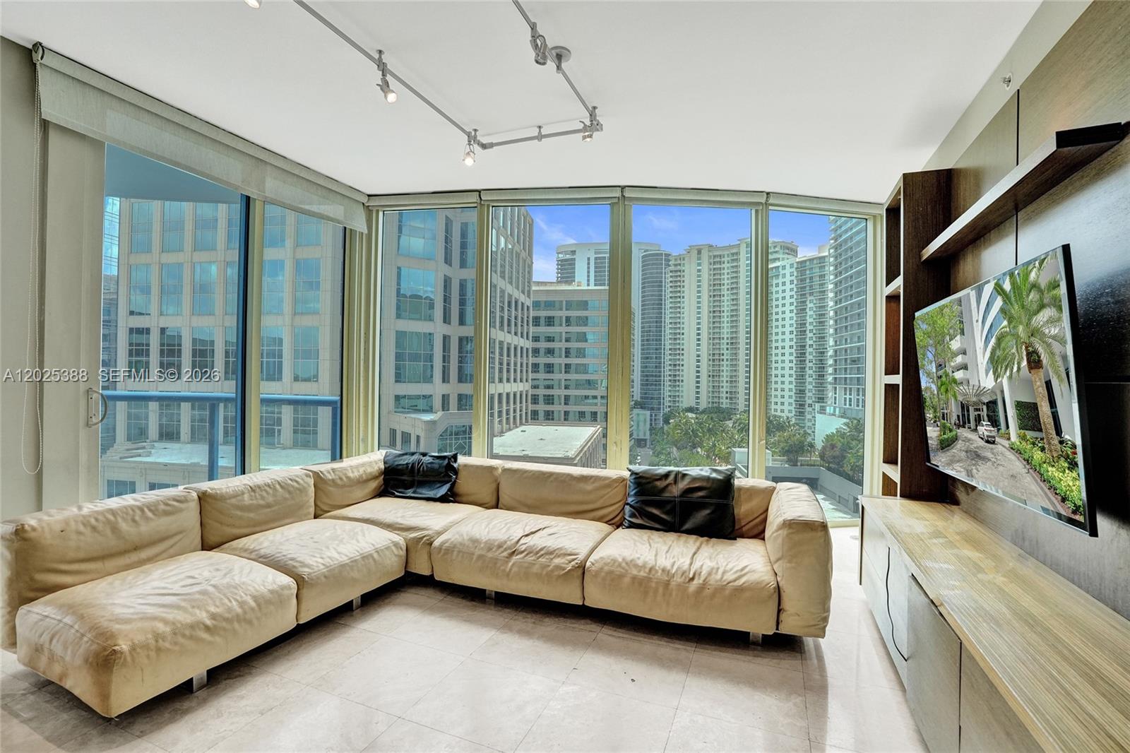 333 Las Olas Way #1608 Fort Lauderdale, FL 33301