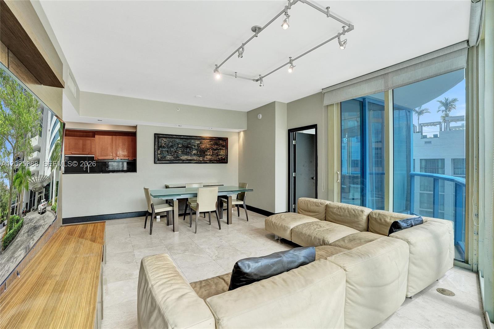 333 Las Olas Way #1608 Fort Lauderdale, FL 33301