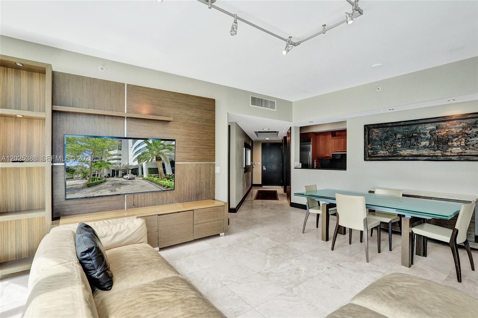 333 Las Olas Way #1608 Fort Lauderdale, FL 33301