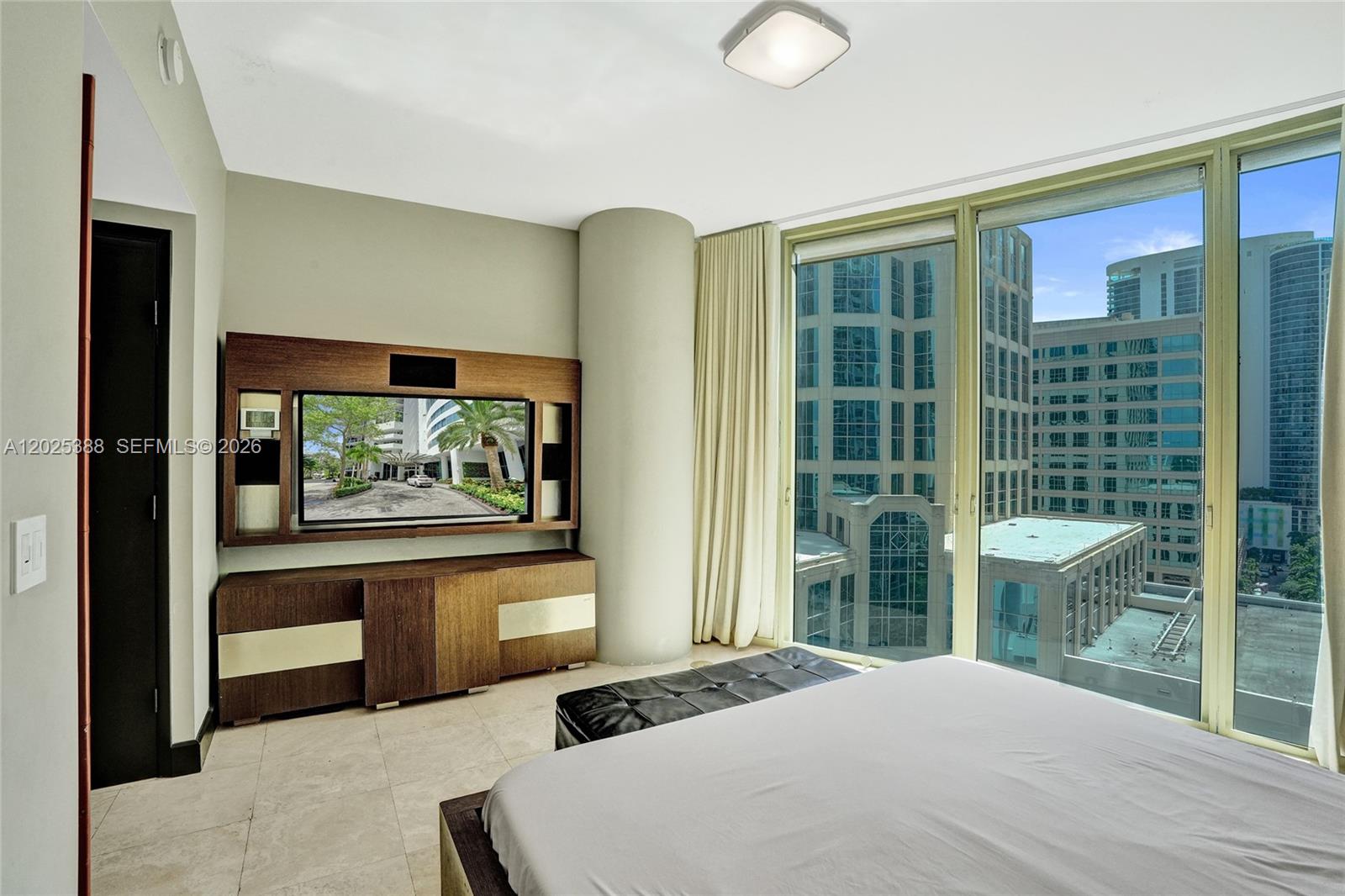 333 Las Olas Way #1608 Fort Lauderdale, FL 33301