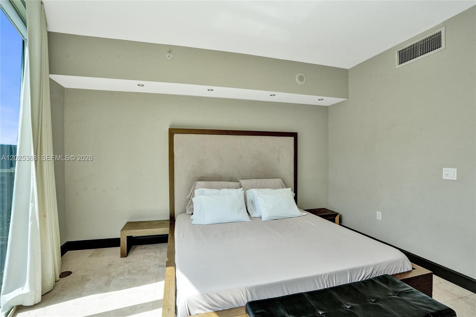 333 Las Olas Way #1608 Fort Lauderdale, FL 33301