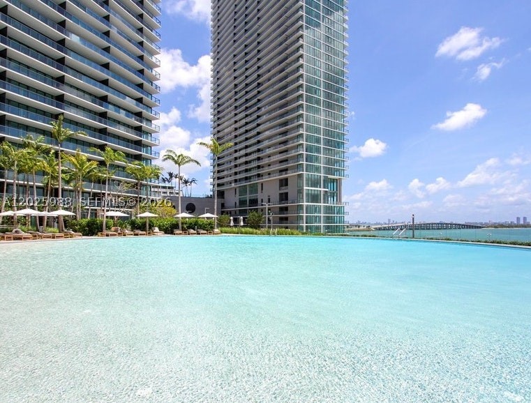 image Paraiso Bay33