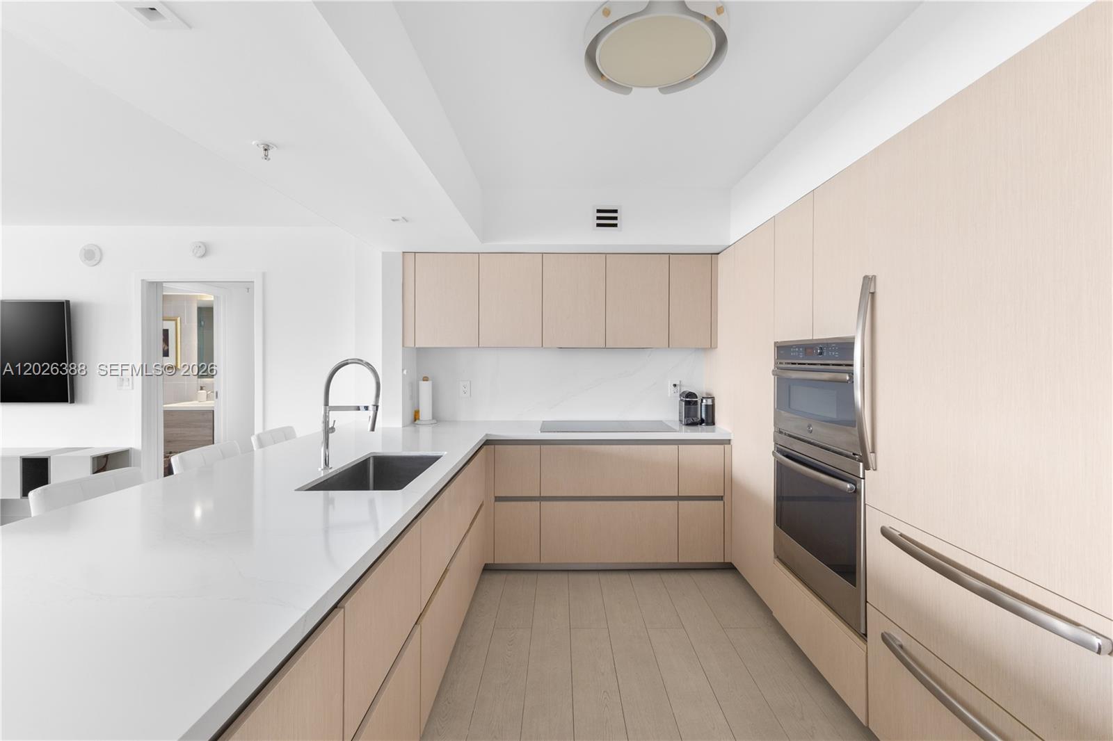1800 Sunset Harbour #1612 Miami Beach, FL 33139