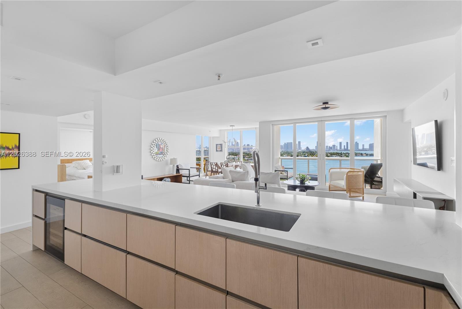 1800 Sunset Harbour #1612 Miami Beach, FL 33139