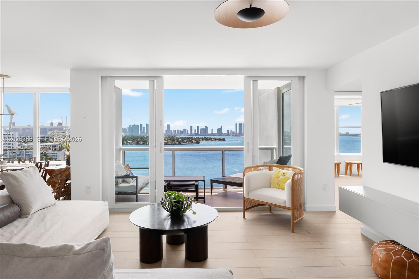1800 Sunset Harbour #1612 Miami Beach, FL 33139