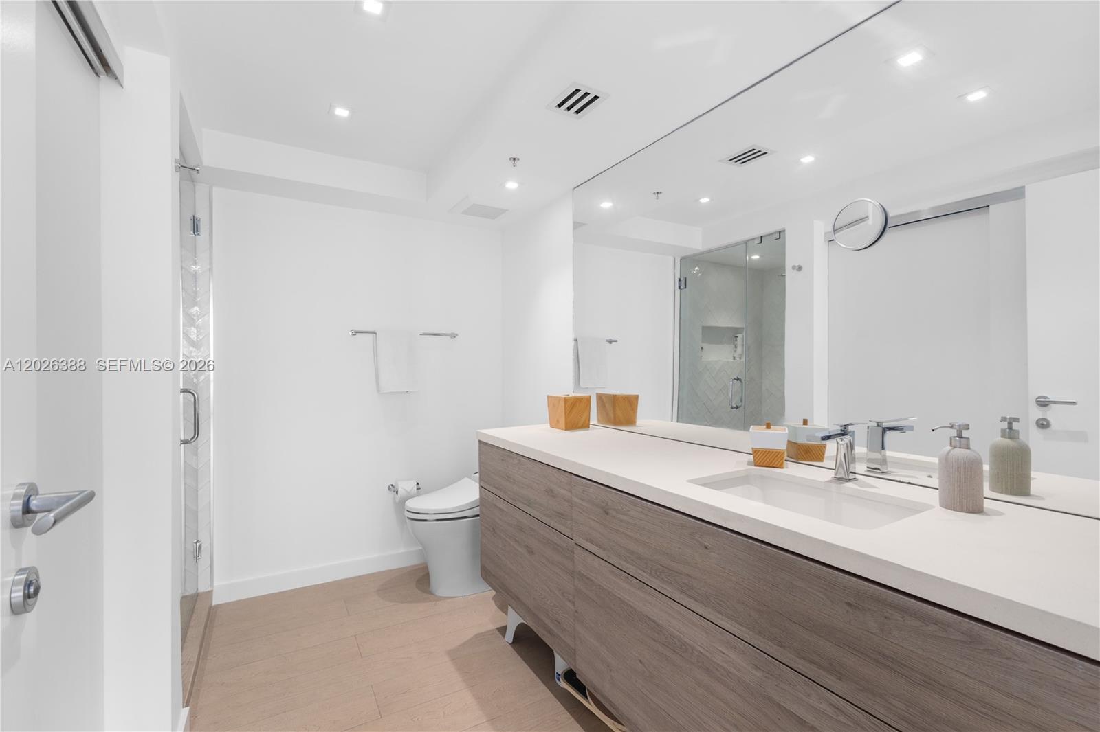 1800 Sunset Harbour #1612 Miami Beach, FL 33139
