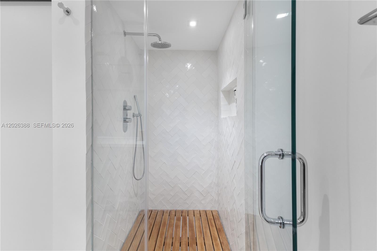 1800 Sunset Harbour #1612 Miami Beach, FL 33139