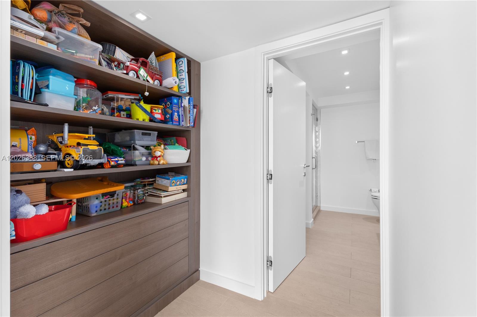 1800 Sunset Harbour #1612 Miami Beach, FL 33139