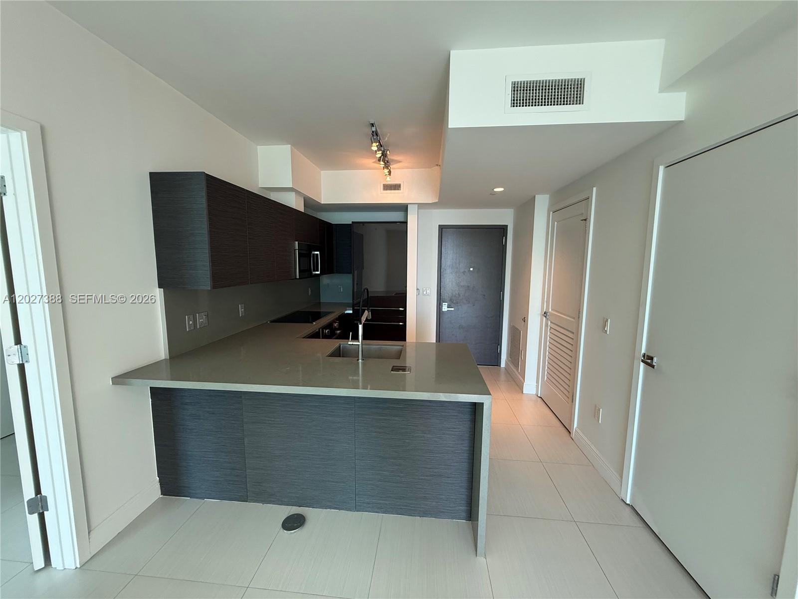 image The Bond on Brickell17
