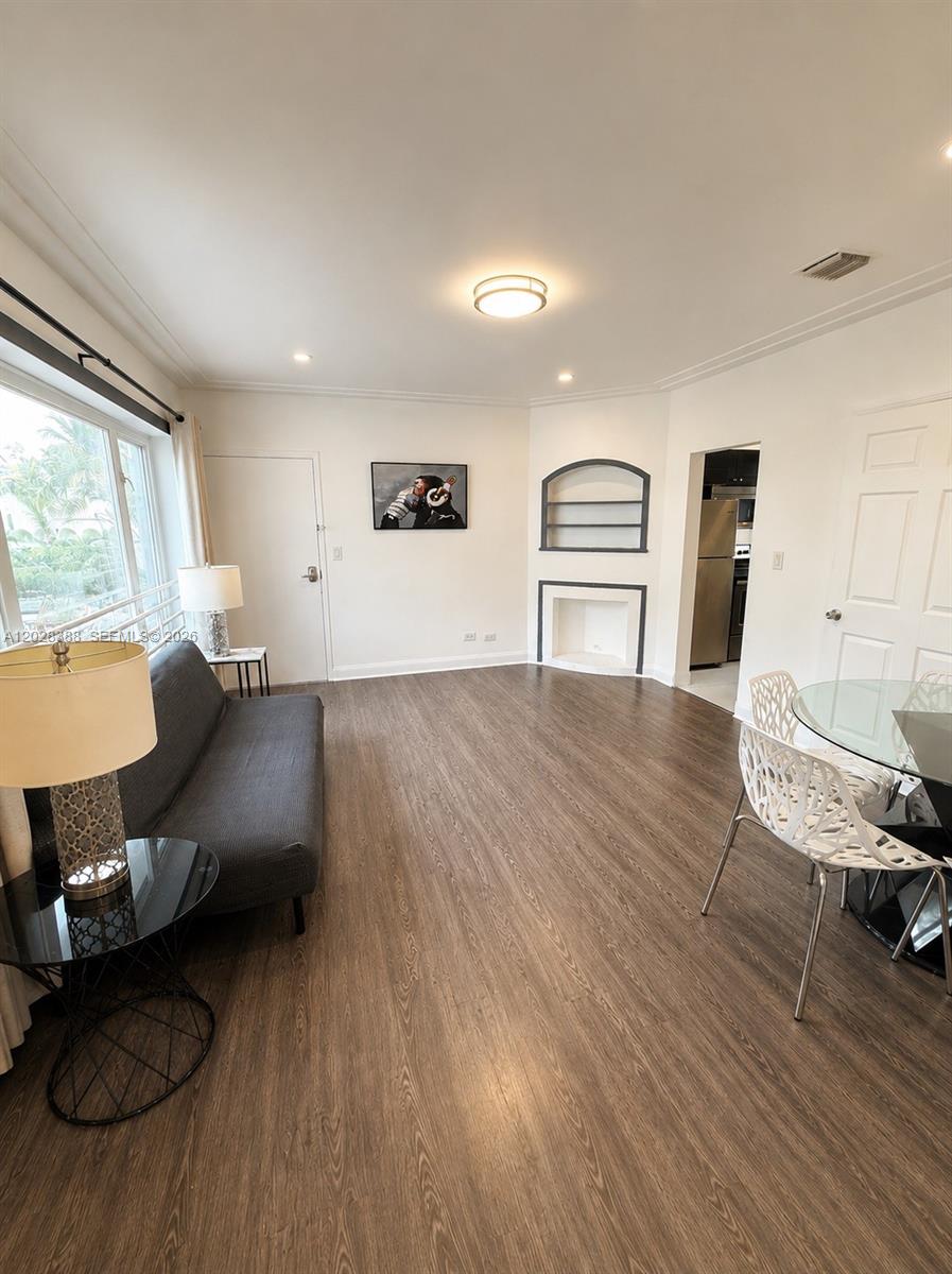 1536 Jefferson Ave #4